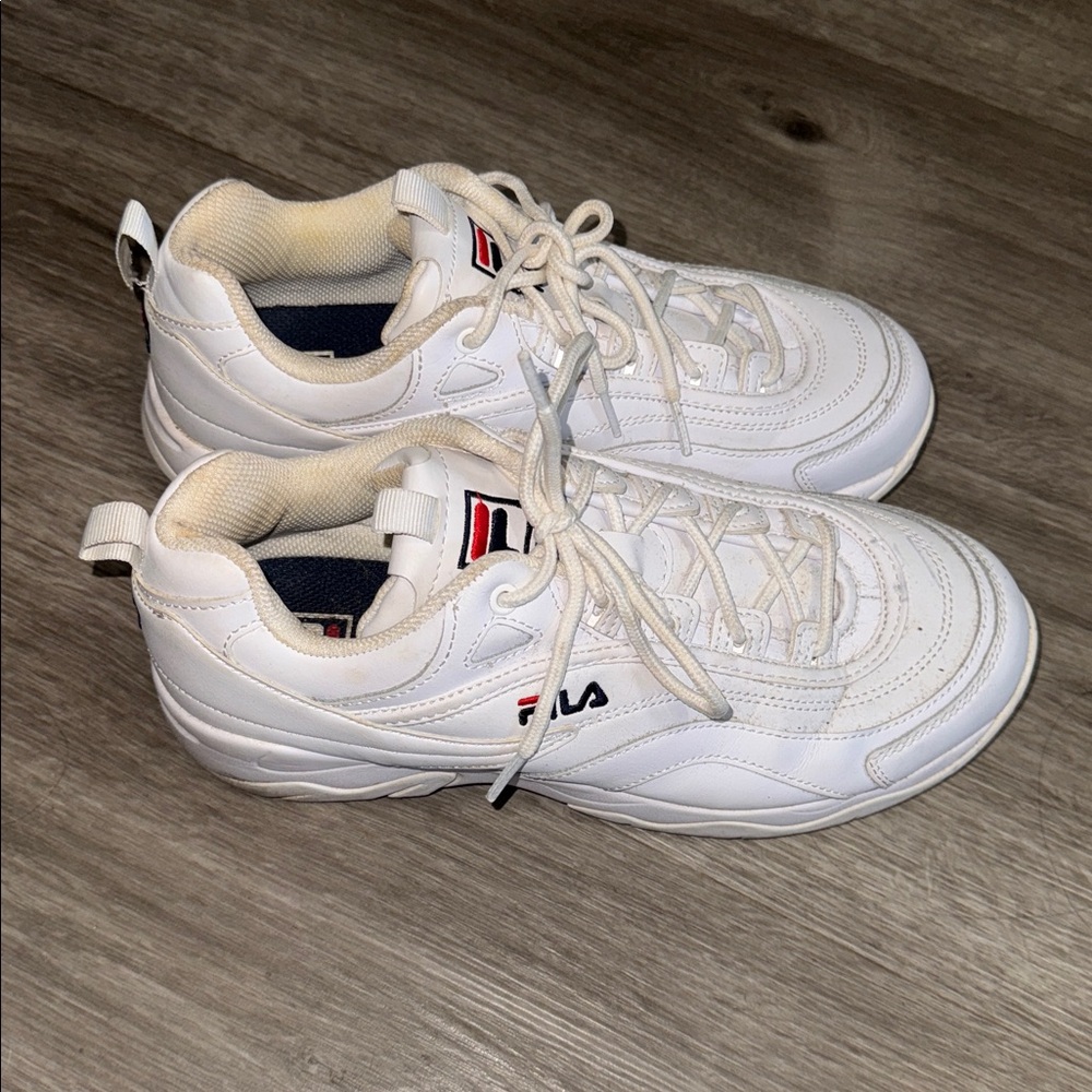 Fila Classic White Athletic Shoes - Picture 2 of 4